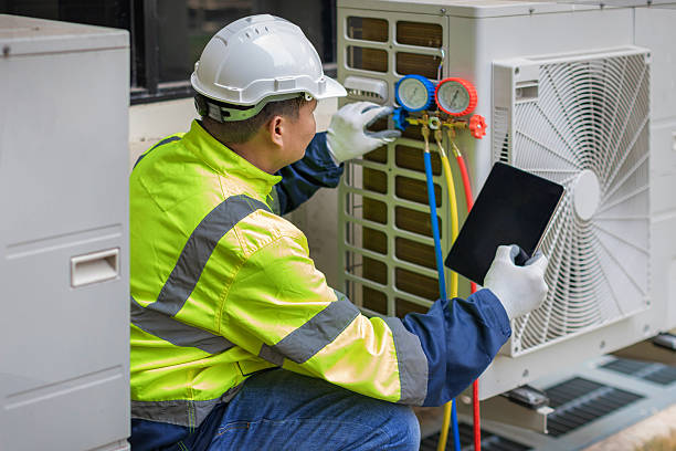 Professional Hvac technician working in Columbia, MD